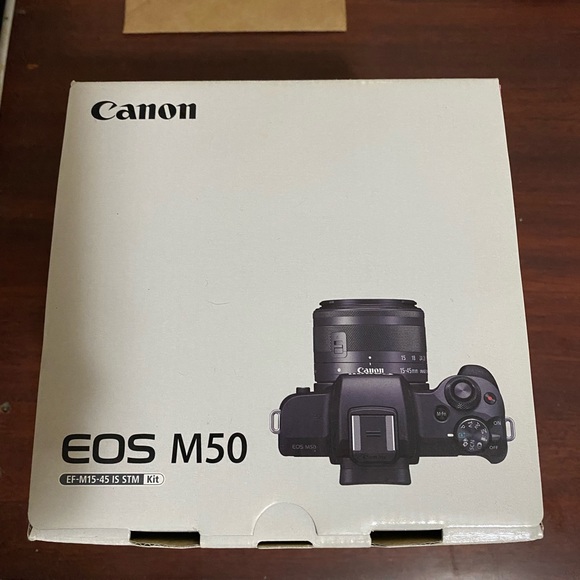 Canon EOS M50 Digital Camera Kit - Picture 3 of 3